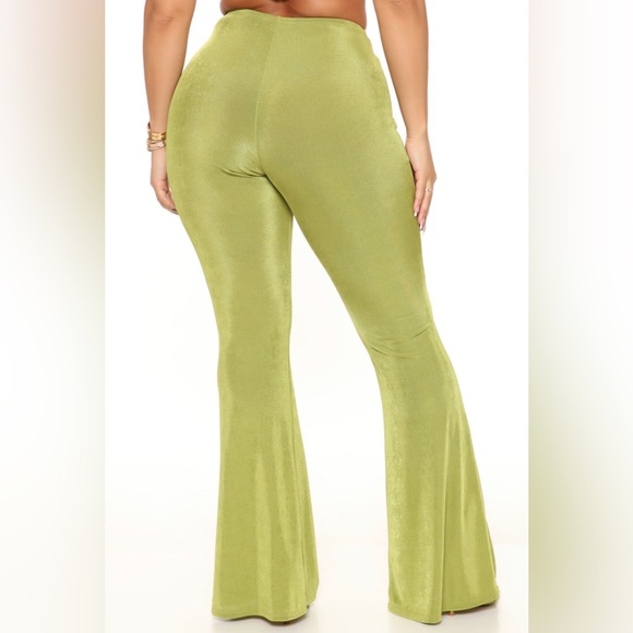 Fashionnova flare pants - Picture 3 of 3